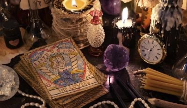 Twin Flame Specialist & Tarot by Aerial