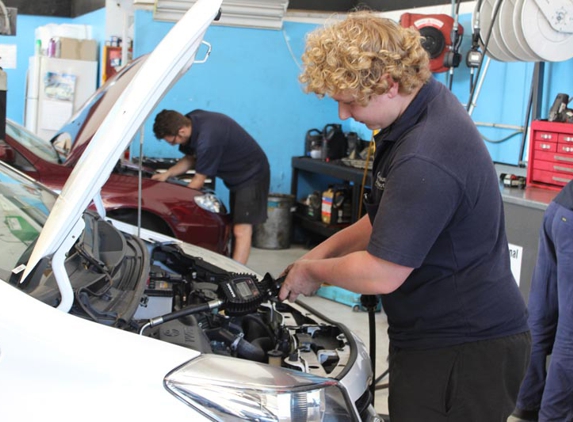 Currimundi Automotive Service - Warana, QLD