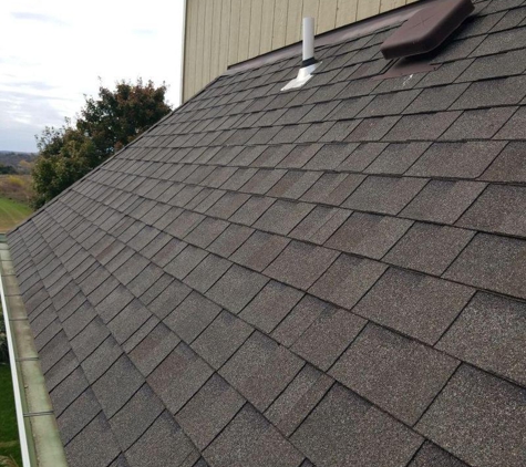 Appelhanz Roofing. Sturdy, prestine protection for your rooftop. Ask for a consultation on your next roofing installation!