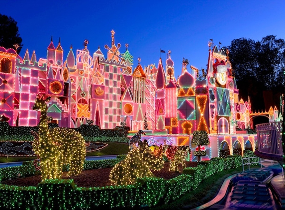 "it's a small world" Holiday - Anaheim, CA