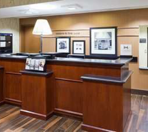 Hampton Inn & Suites Lino Lakes - Lino Lakes, MN