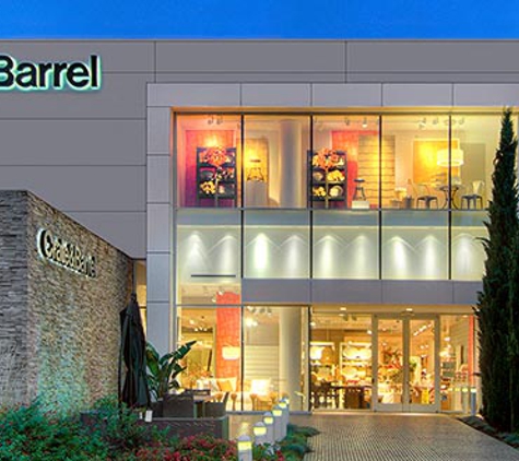 Crate & Barrel - Corte Madera, CA