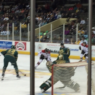 Sioux City Musketeers Hockey Team - Sioux City, IA