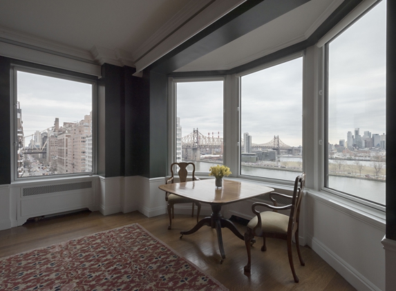 Dianne Baasch Photographer - New York, NY. River House new windows, photo by D Baasch