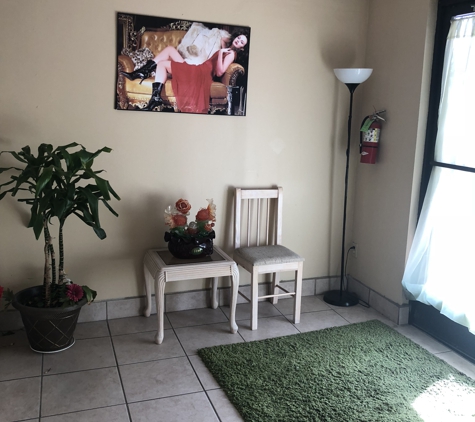 YenYen Massage - Cathedral City, CA