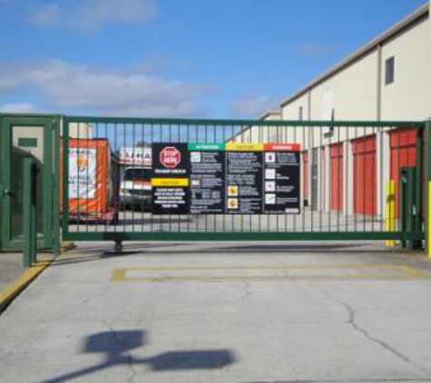 UHaul Moving& Storage At Belcher Rd - Largo, FL