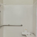 Days Inn & Suites by Wyndham Conroe North - Hotels