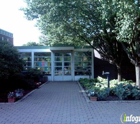 Friendship Park Conservatory - Des Plaines, IL