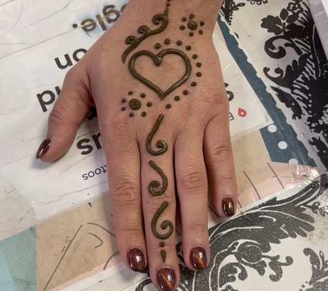 Egyptian Henna Tattoos, Hair Wraps & Airbrush Tattoos - Kissimmee, FL