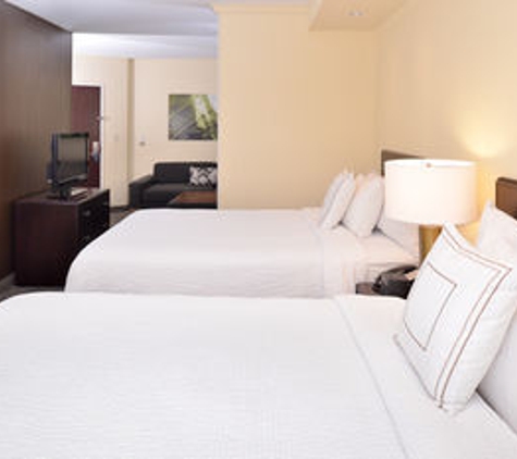 SpringHill Suites by Marriott Corona Riverside - Corona, CA