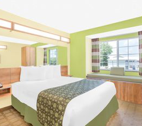 Microtel Inn & Suites by Wyndham Tuscumbia/Muscle Shoals - Tuscumbia, AL