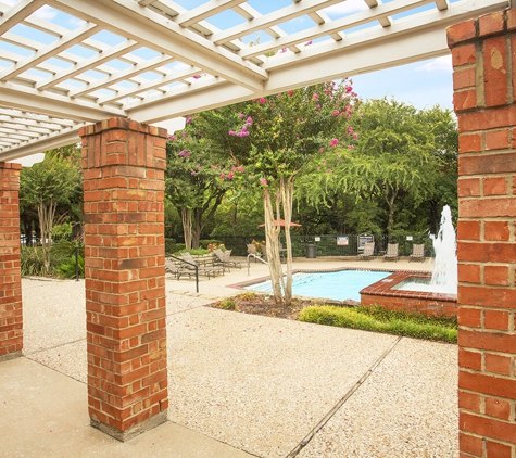 Retreat at Spring Park - Garland, TX