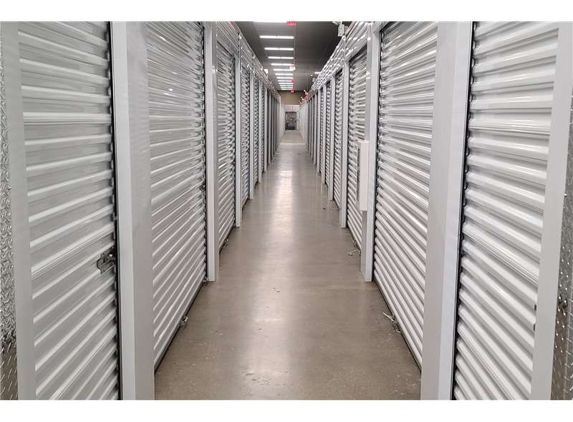 Extra Space Storage - Mchenry, IL