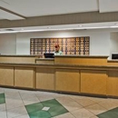 La Quinta Inns And LaQuinta Inn & Suites - Hotels