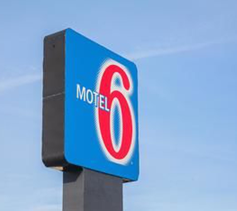 Motel 6 - Markle, IN