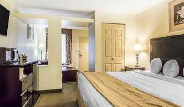 Quality Inn & Suites Conference Center Statesboro Historic District - Statesboro, GA