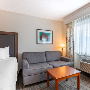 Best Western Plus University Park Inn & Suites - Ames, IA