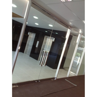 Tomlinson Glass Pty Ltd