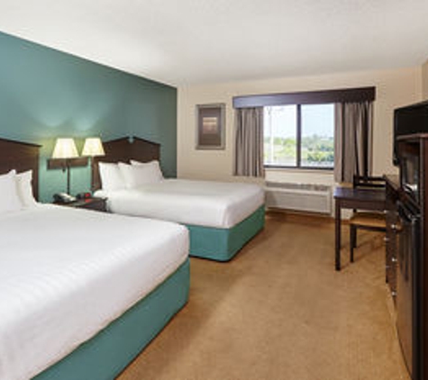 AmericInn Lodge & Suites - Green Bay, WI