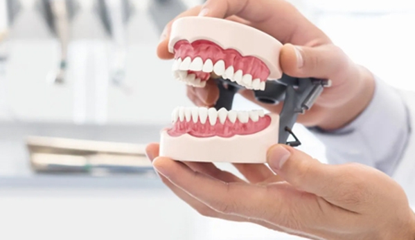 Geelong Denture Care Centre - Geelong, VIC