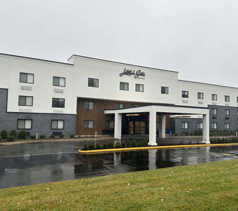 Latitude Suites, BW Premier Collection - Tinton Falls, NJ