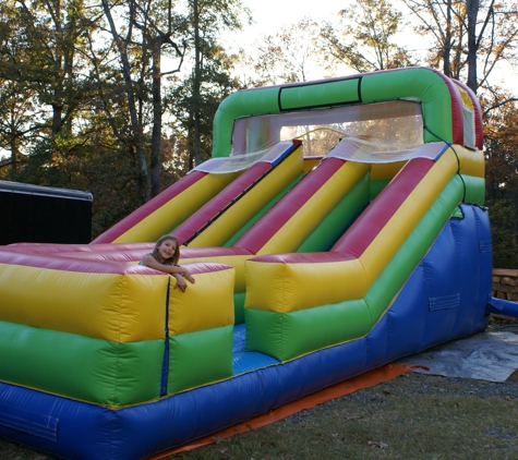 Bouncin' 4 Fun Party Rentals, llc - Davidson, NC