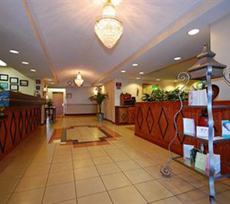 Baymont Inn & Suites - Hinesville, GA