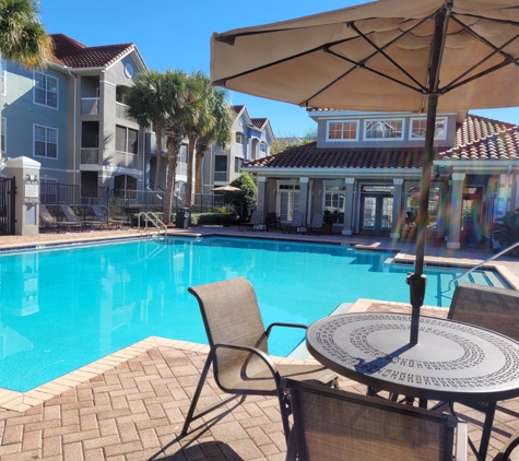 Mainstreet Apartments - Clearwater, FL