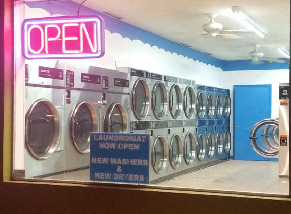 A LAUNDROMAT OF SOUTH DAYTONA(24 HOURS) - South Daytona, FL