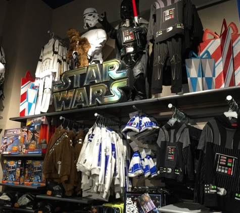 Disney Store Outlet - Hershey, PA