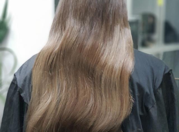 Hair Dress Me - Loganlea, QLD