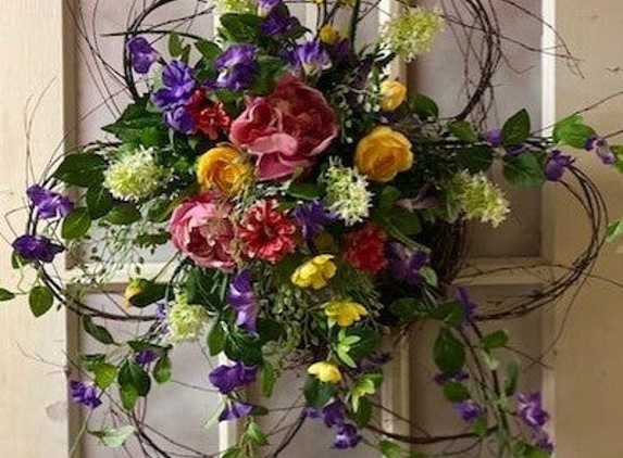 West & Witherspoon Florist - Hopkinsville, KY