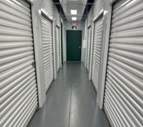 Extra Space Storage - Spring Hill, FL