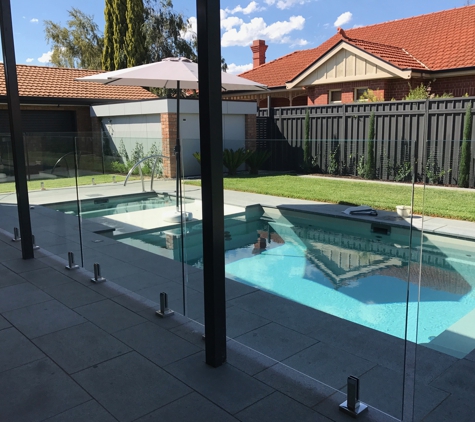 Noyce Tubular Design Fencing