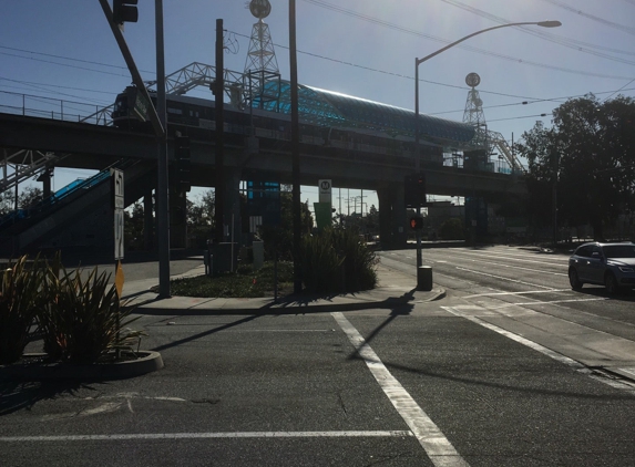 Redondo Beach Green Line Station-Park & Ride - Redondo Beach, CA