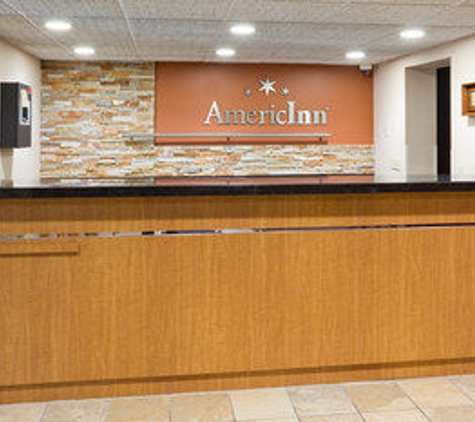 AmericInn Lodge & Suites of St. Cloud - Saint Cloud, MN