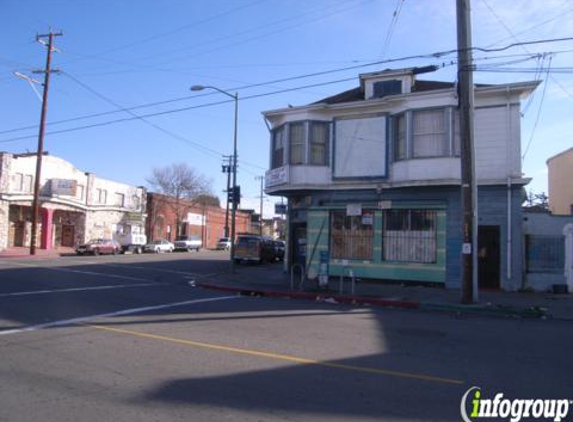 State Discount Store - Oakland, CA