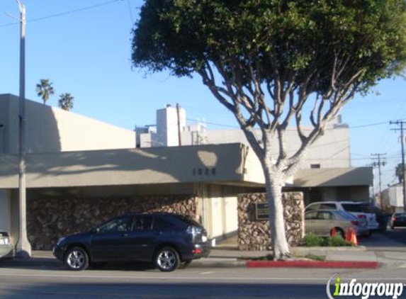 Guerra, Luis M, DDS - Santa Monica, CA