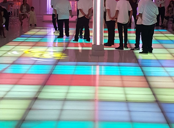 Ultimate Sound & Lighting - Reseda, CA. Led dance floor