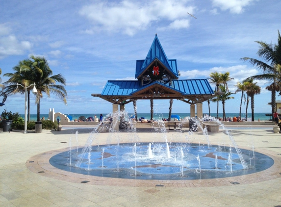 Charnow Park Community Center - Hollywood, FL