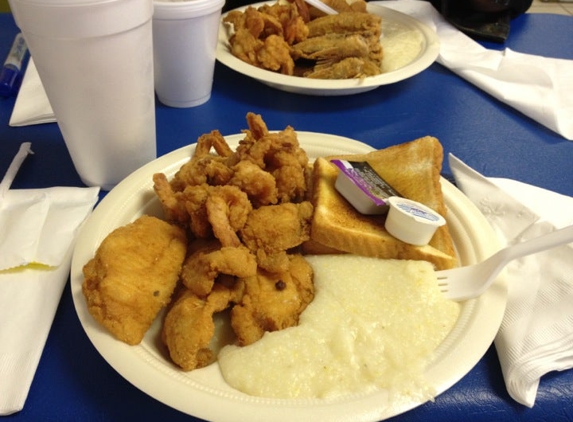 Lamar's Fish & Chips - Georgetown, SC