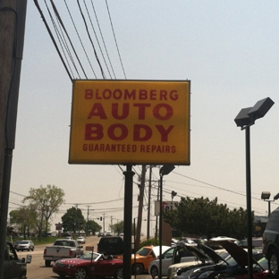 Bloomberg Auto Body - Roselle, IL