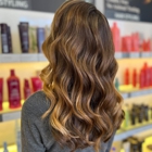 Salon Fleur de Lis