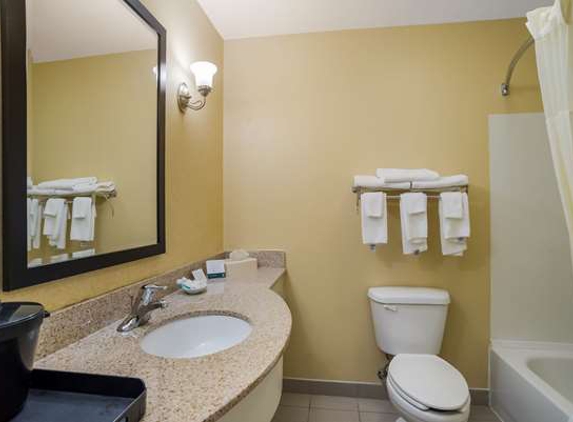 Quality Inn & Suites - Chambersburg, PA