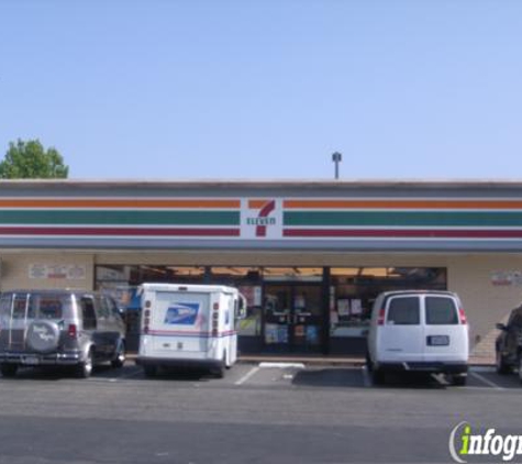 7-Eleven - South Gate, CA