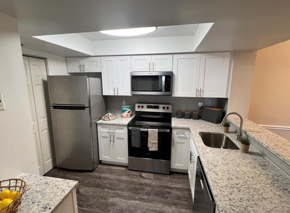 Village Place Apartment Homes - West Palm Beach, FL