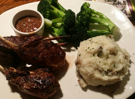 Outback Steakhouse - Tukwila, WA. New Zealand Lamb - Delicious!!!! -s.