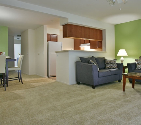 Prairie Lakes Apartments - Peoria, IL