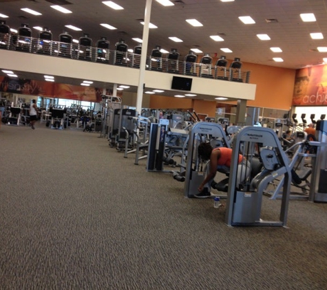 LA Fitness - Missouri City, TX