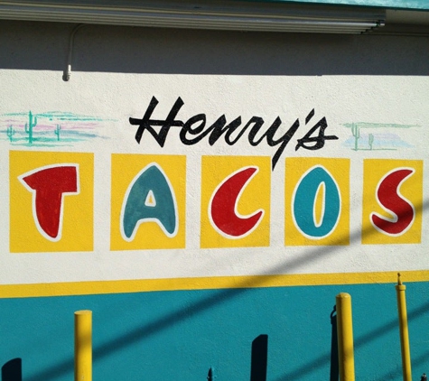 Henry's Tacos - Studio City, CA